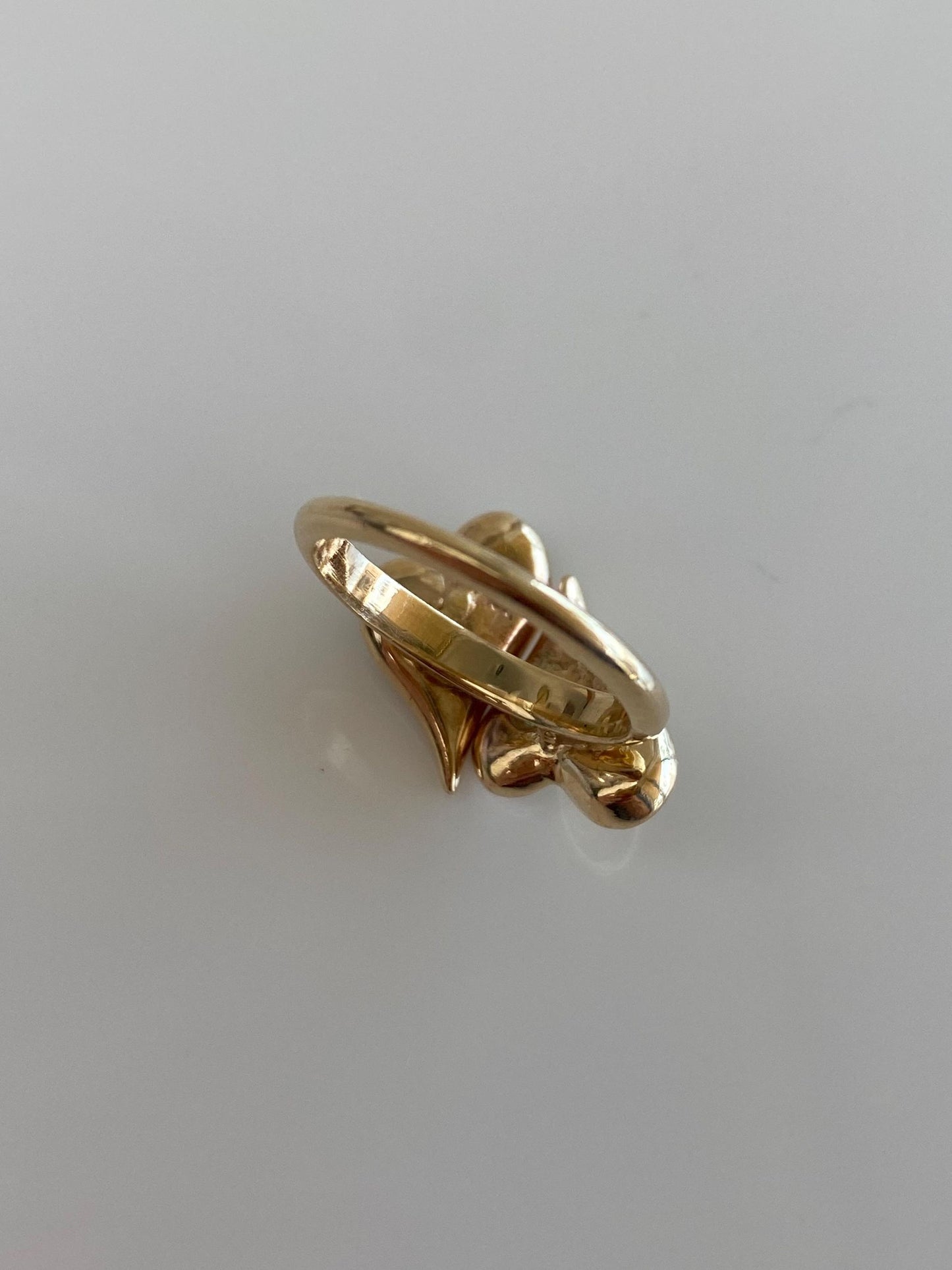 Vintage Solid 14k Yellow Gold Emerald Gold Nugget Hearts Ring - Size 4