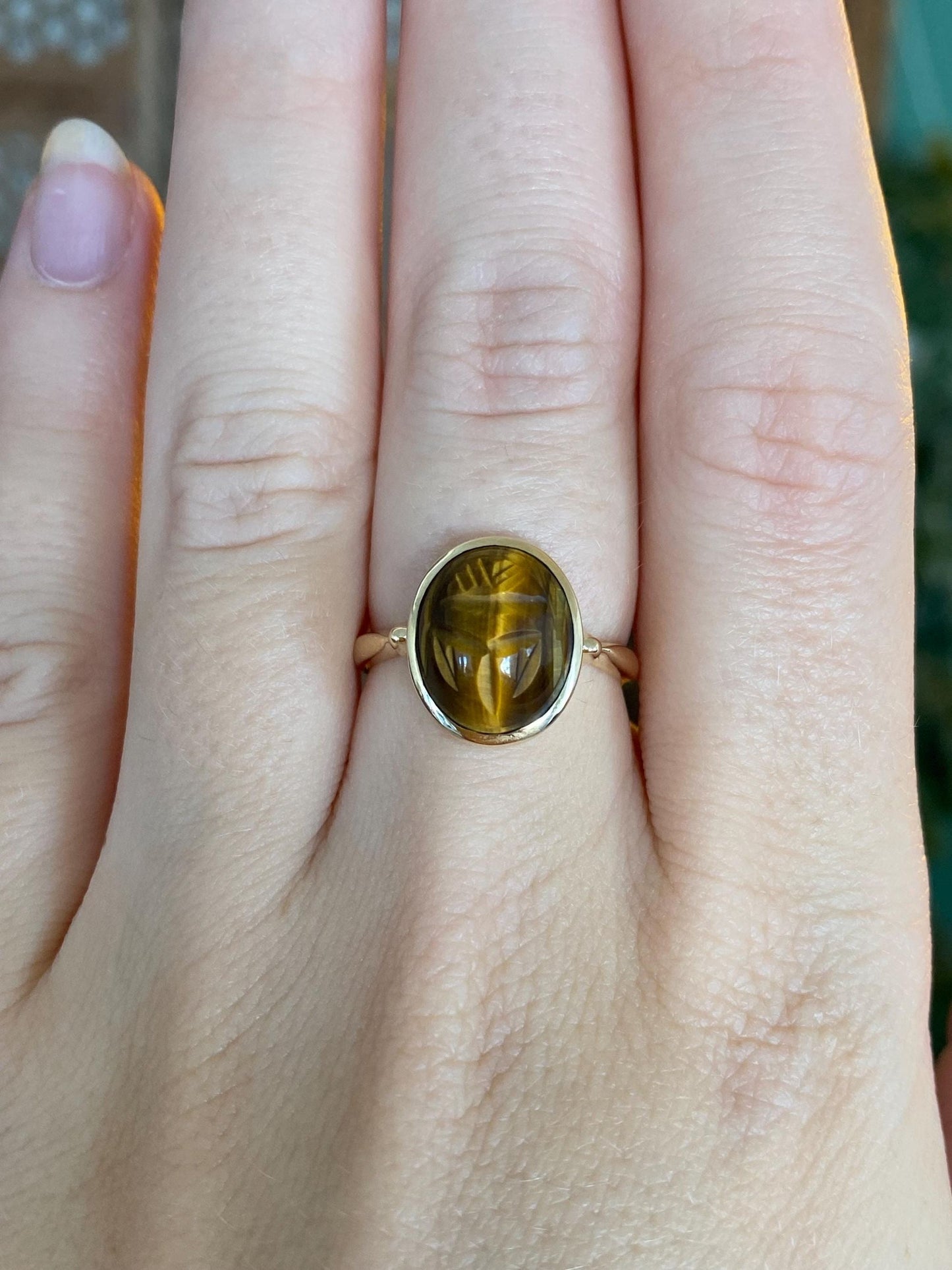 Vintage Solid 10k Yellow Gold Carved Tigers Eye Scarab Ring - Size 6.5