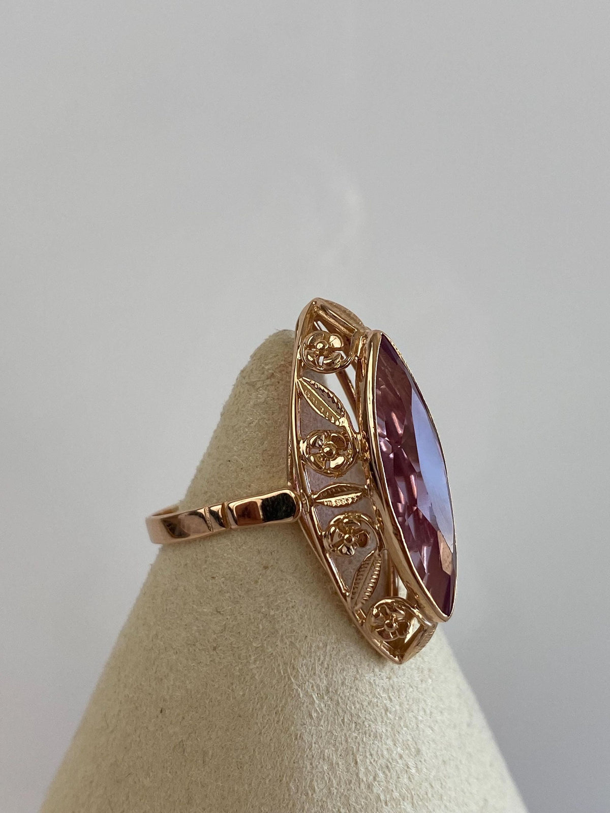Vintage Solid 14k Rose Gold Faceted Purple Sapphire Flowers Design Ring - Size 10