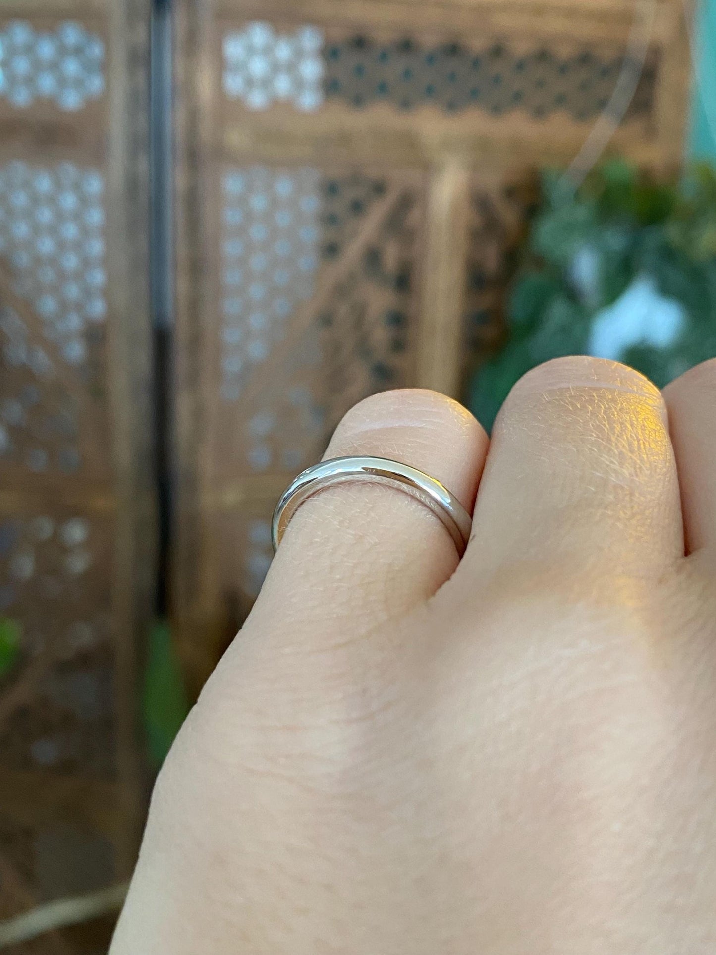 Vintage Solid 14k White Gold Ring Band - Size 4.25