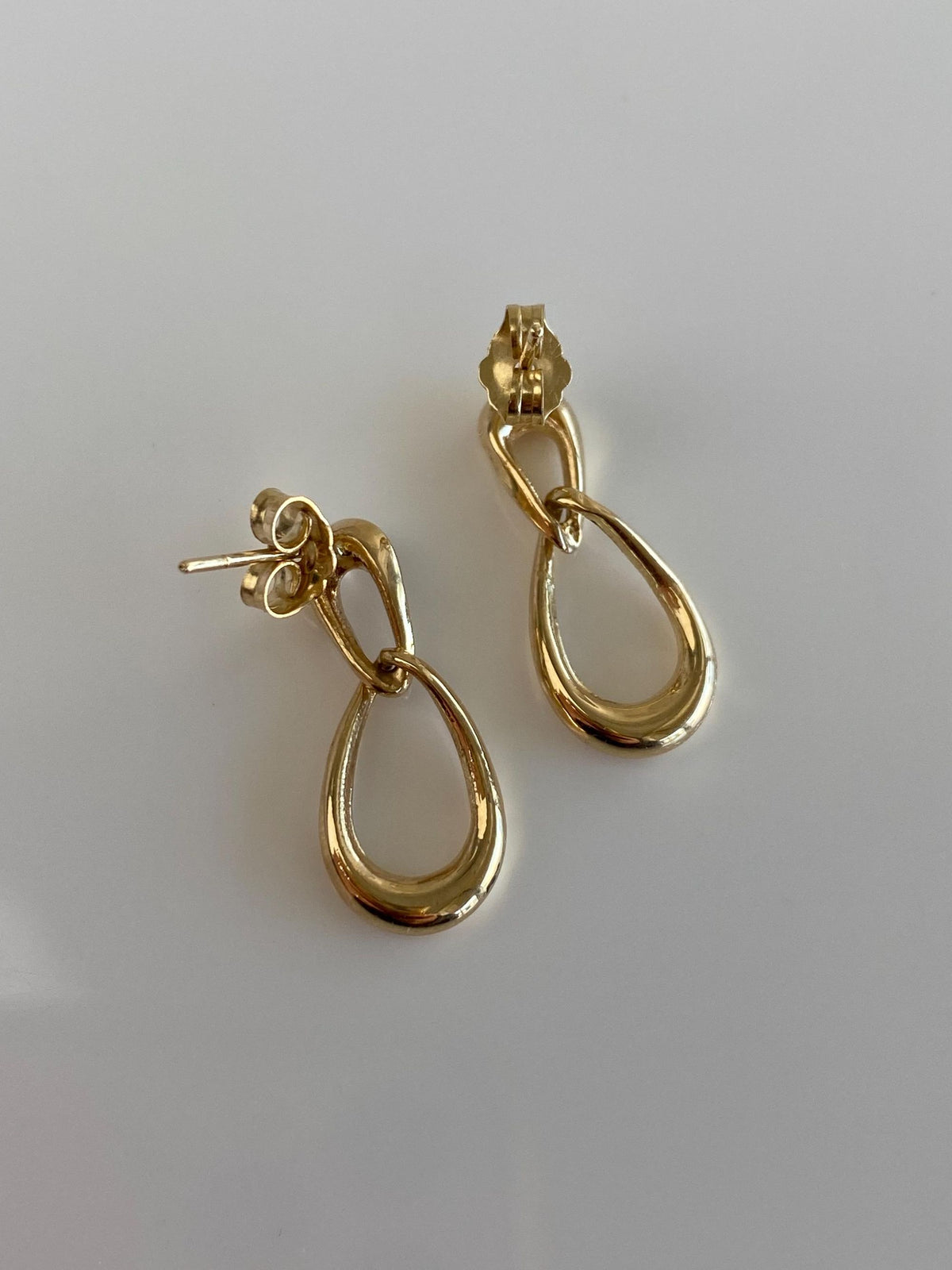 Vintage 14k Yellow Gold Teardrop Dangle Stud Earrings