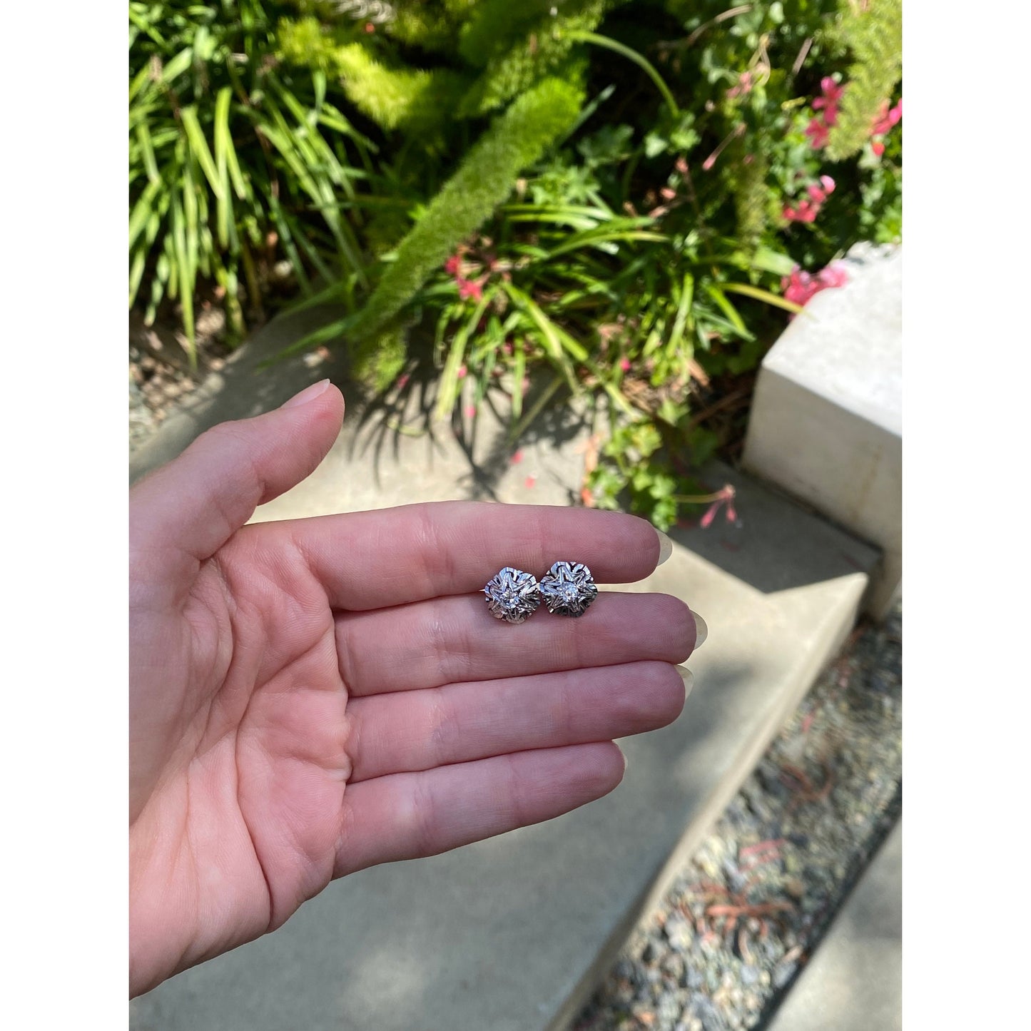 Vintage Solid 14k White Gold Quartz Stud Earrings