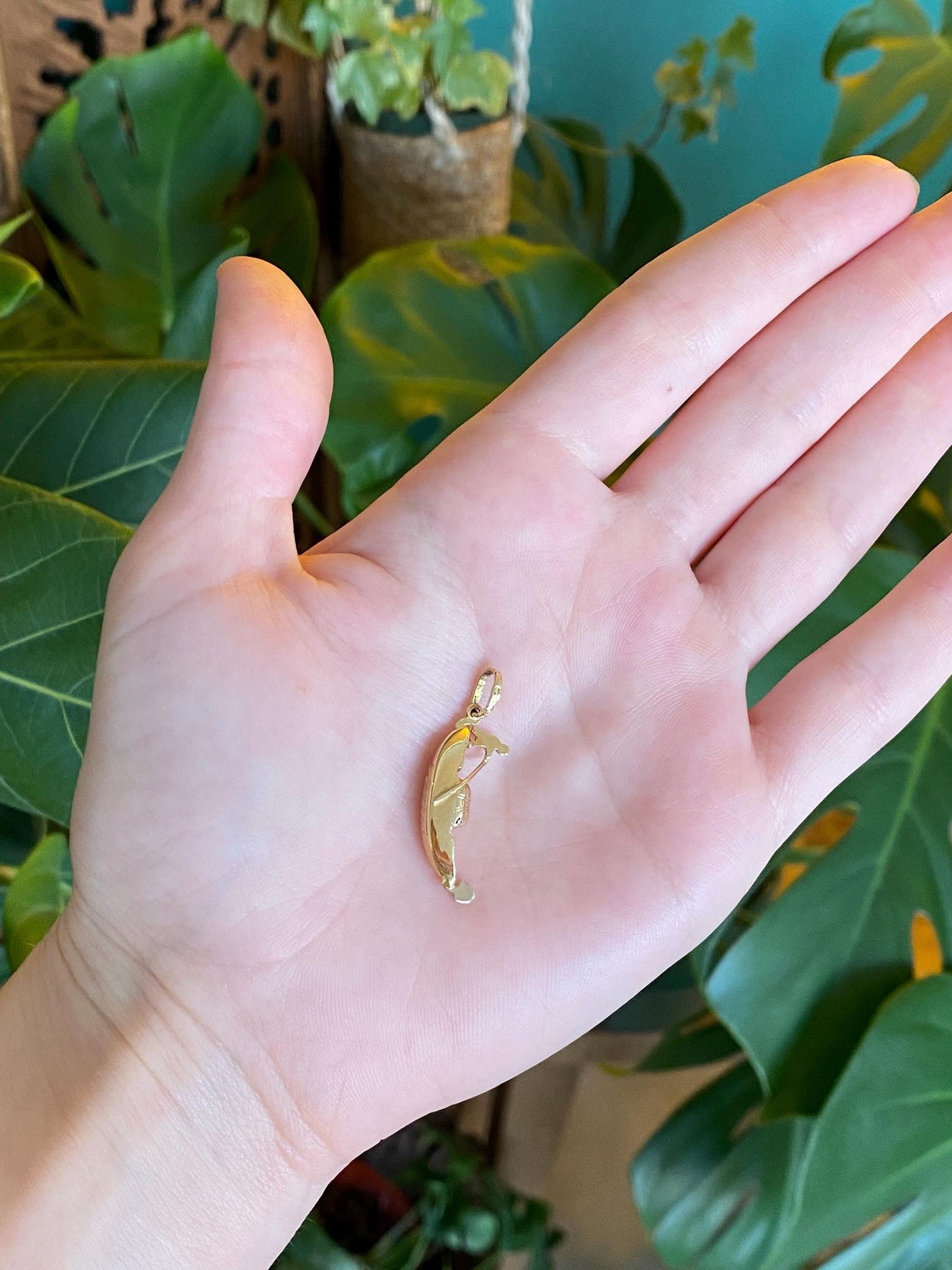 Vintage 18k Yellow Gold Gondola Charm