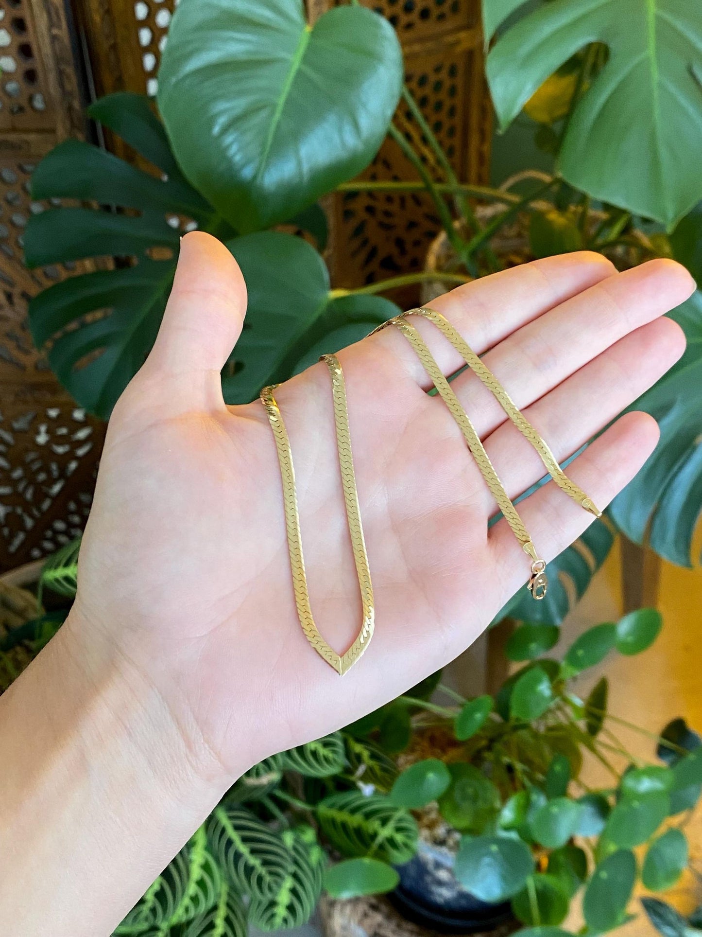 Vintage Solid 14k Yellow Gold Chevron Herringbone Chain Necklace - 16.5 inches