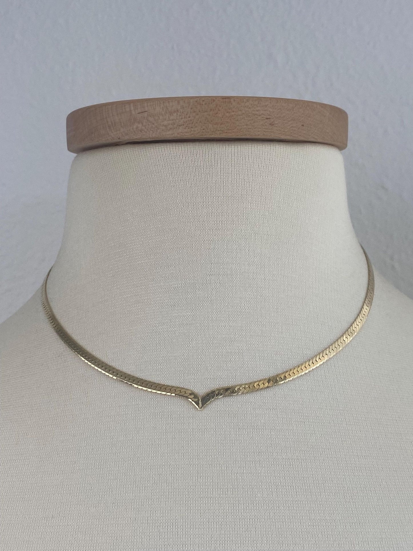 Vintage Solid 14k Yellow Gold Chevron Herringbone Chain Necklace - 16.5 inches