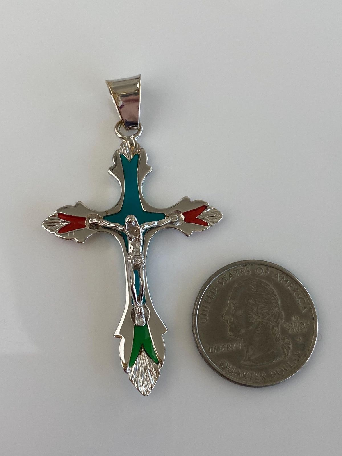 Vintage Solid 14k White Gold Green Red Enamel Crucifix Charm