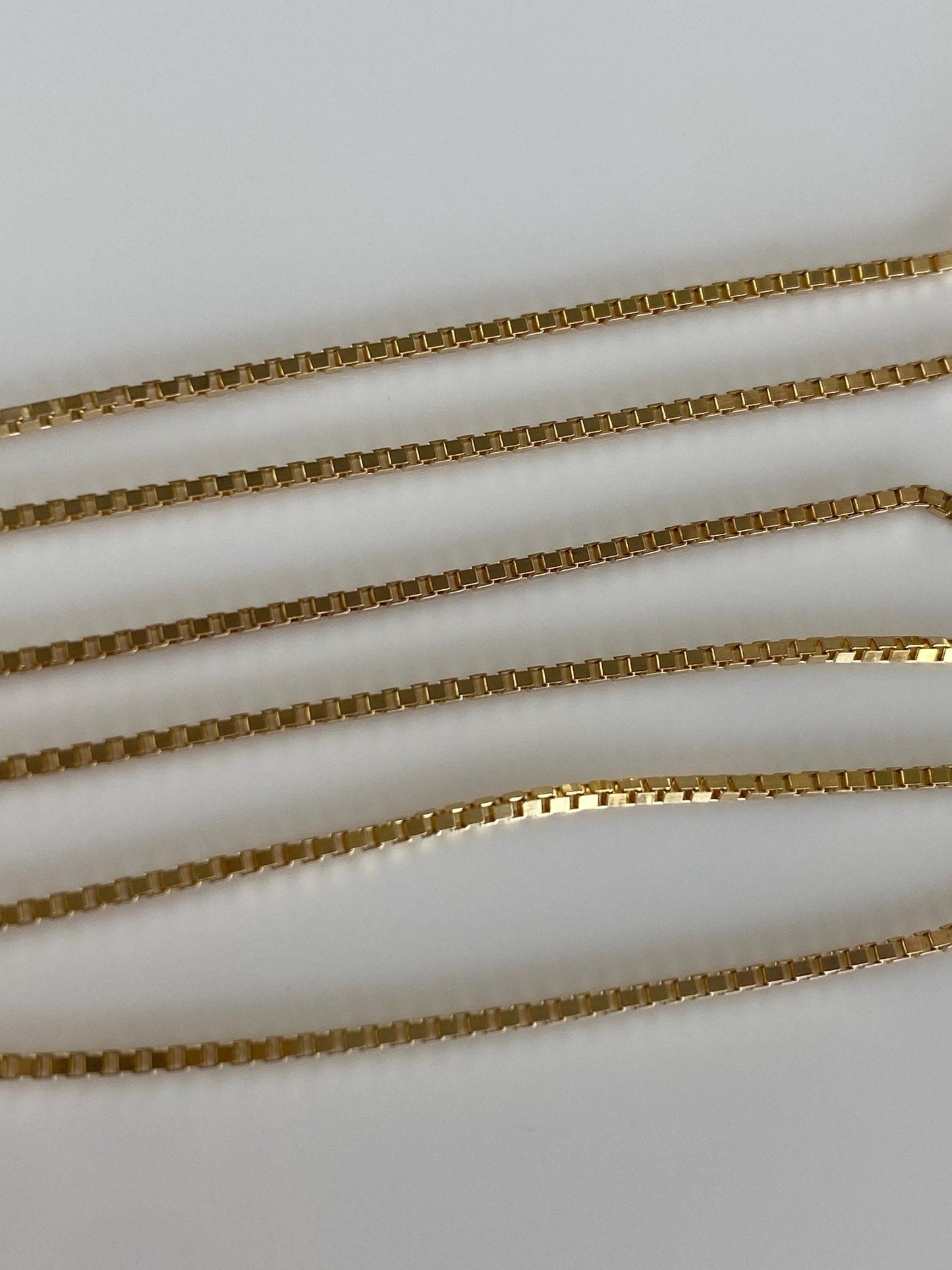Vintage Solid 10k Yellow Gold Box Chain Necklace - 18 inches