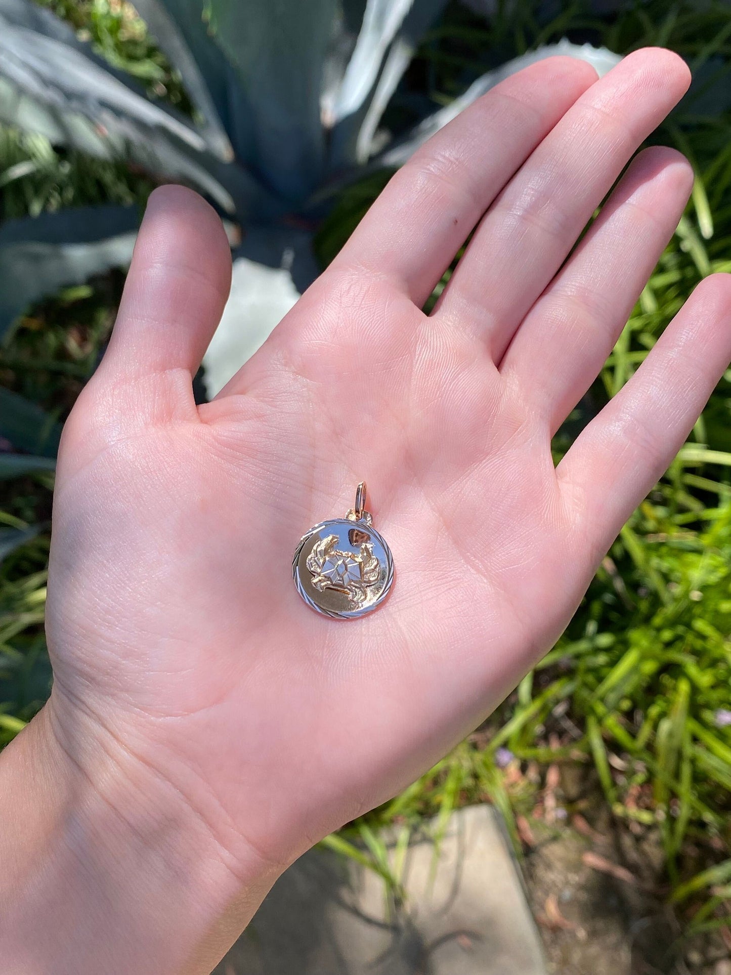 Vintage Solid 14k Yellow Gold Large Cancer Zodiac Charm