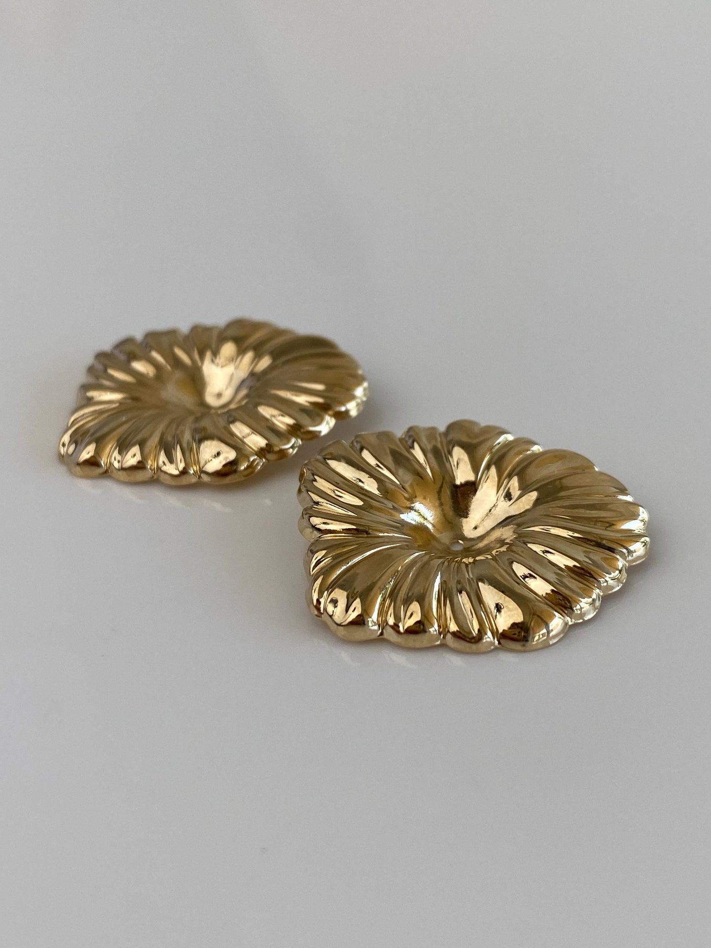 Vintage Solid 14k Yellow Gold Flower Earring Jackets