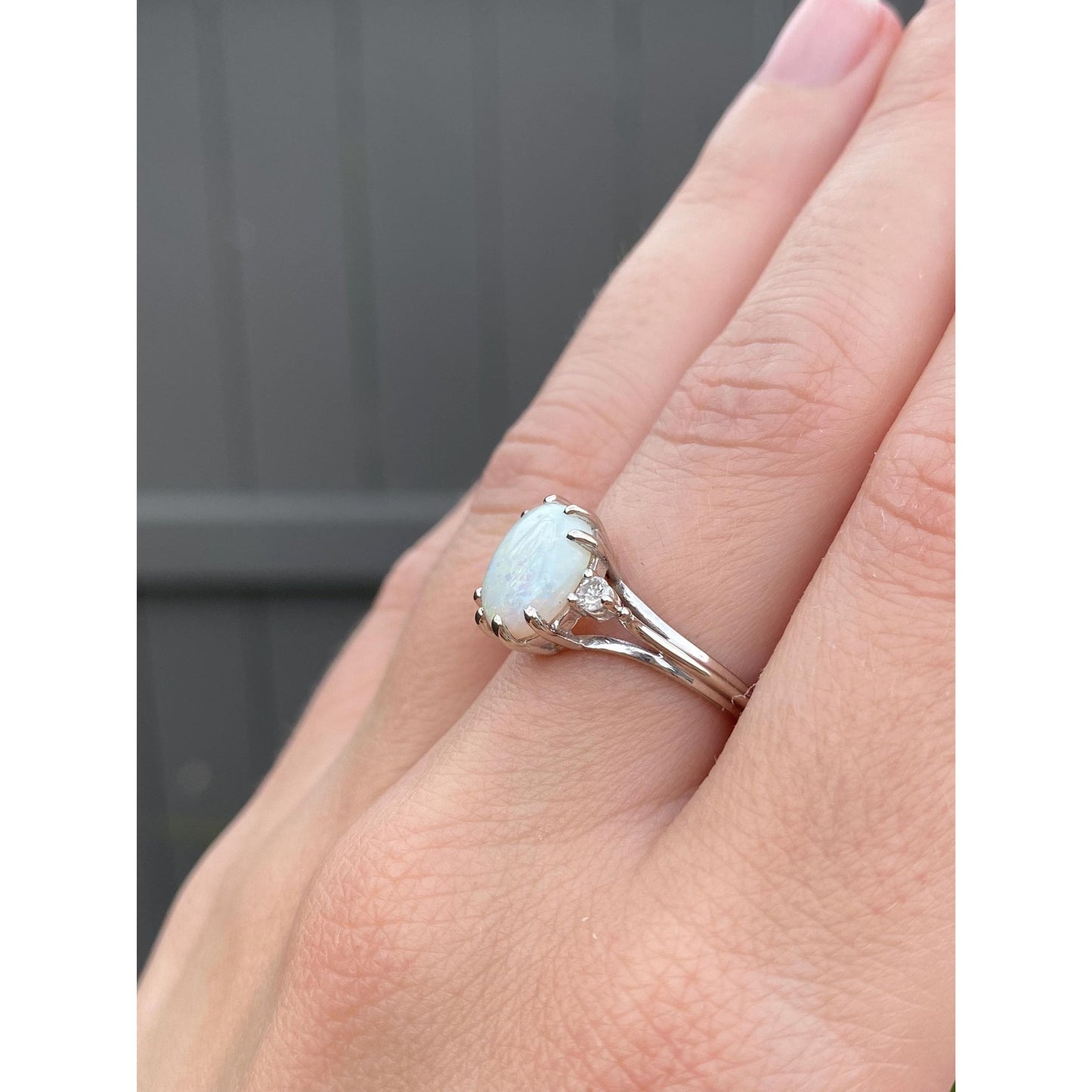 Vintage Solid 14k White Gold Diamond Opal Ring - Size 6.5