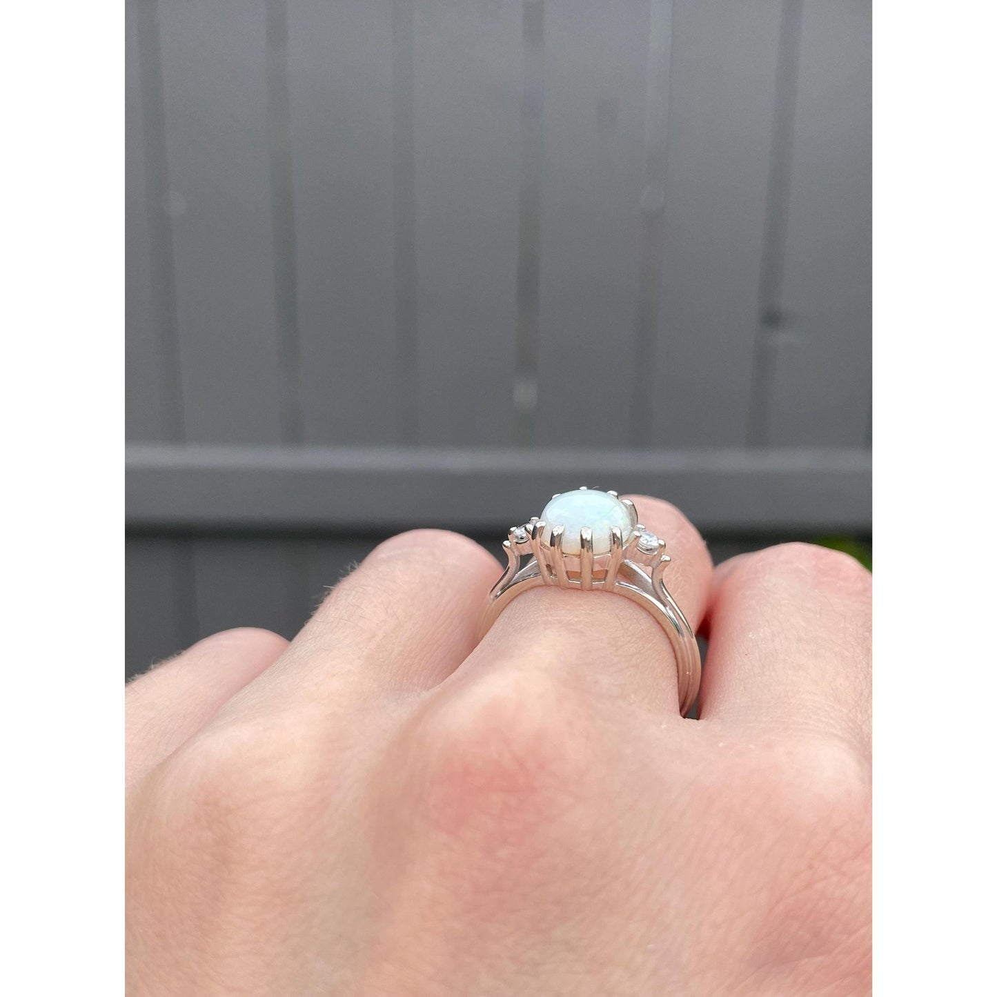 Vintage Solid 14k White Gold Diamond Opal Ring - Size 6.5