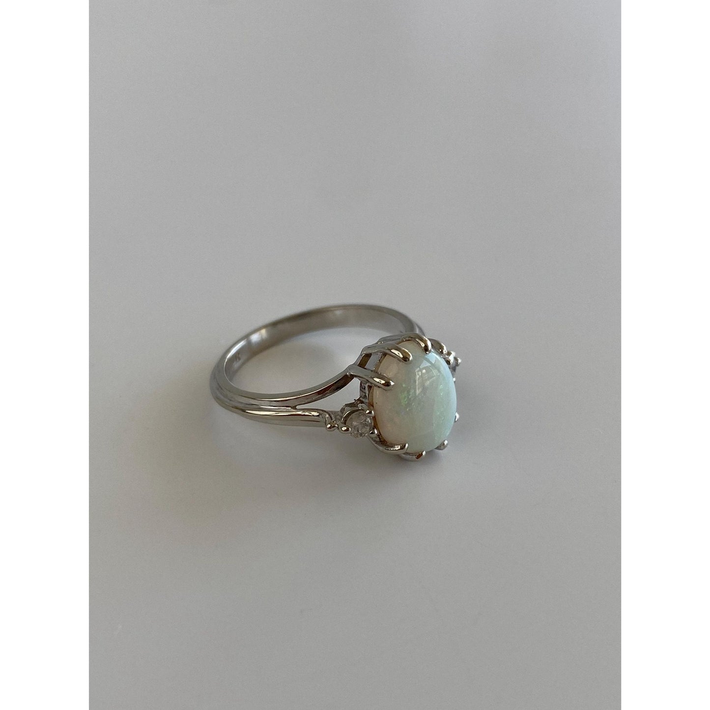 Vintage Solid 14k White Gold Diamond Opal Ring - Size 6.5