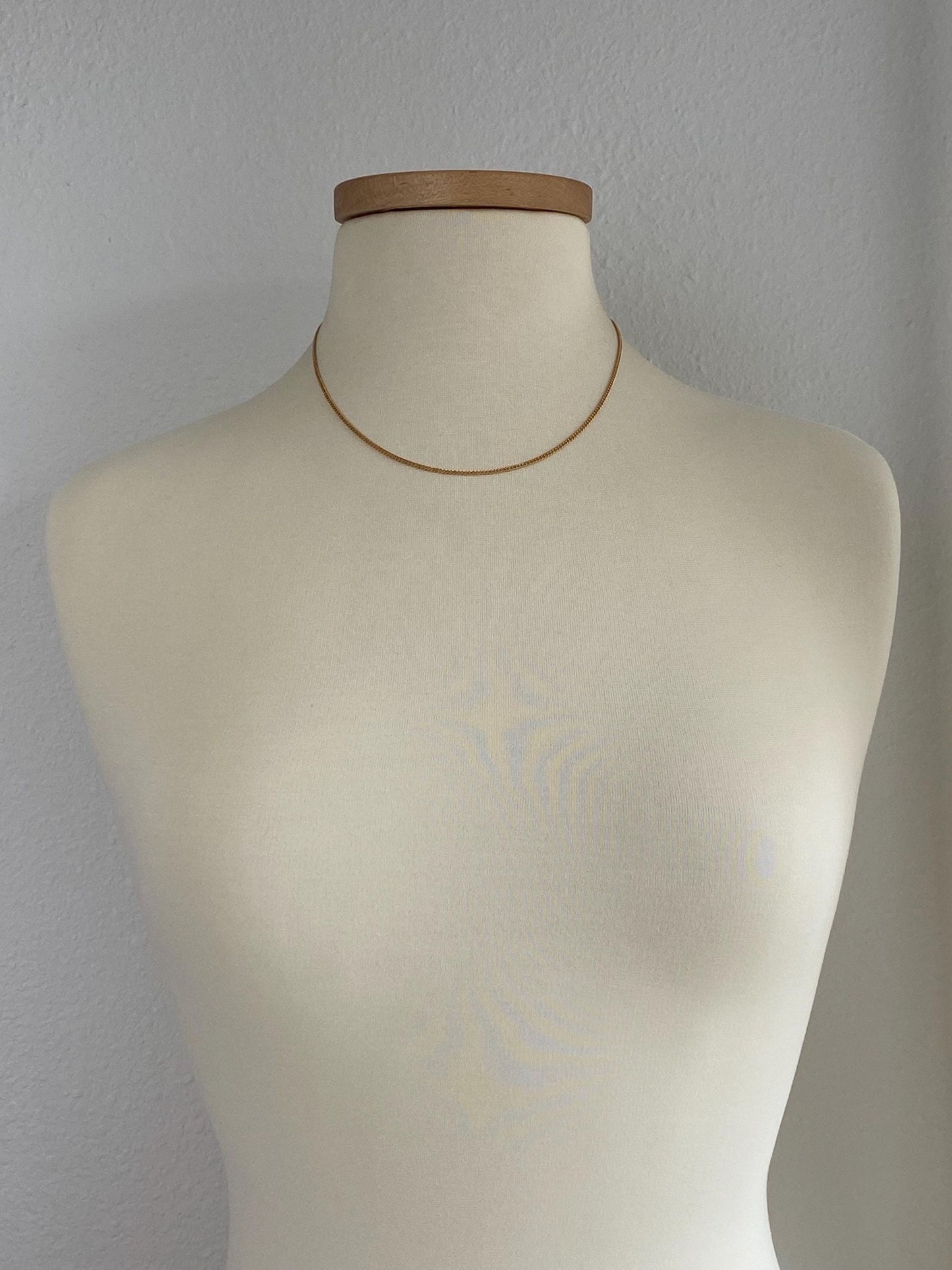 Vintage Solid 10k Yellow Gold Curb Chain Necklace - 17.75 inches