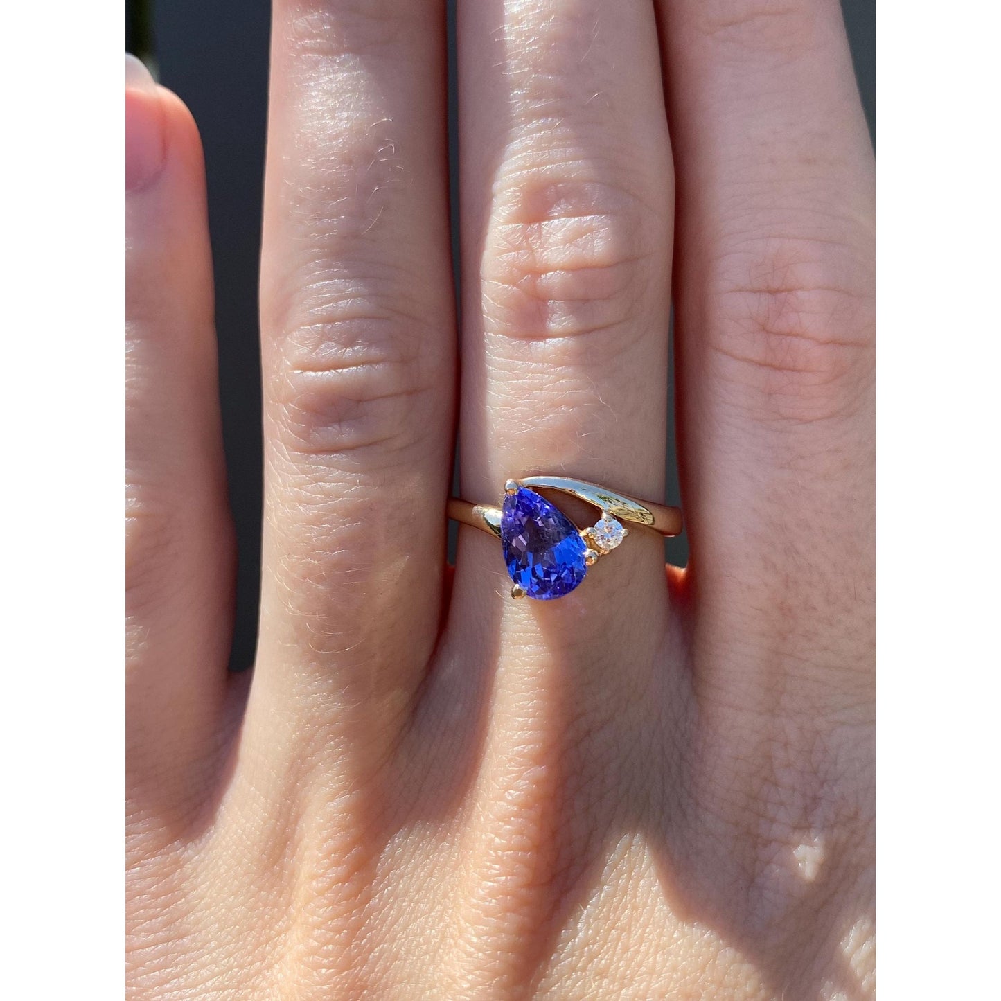 Solid 14k Yellow Gold Diamond Tanzanite Ring - Size 6.75