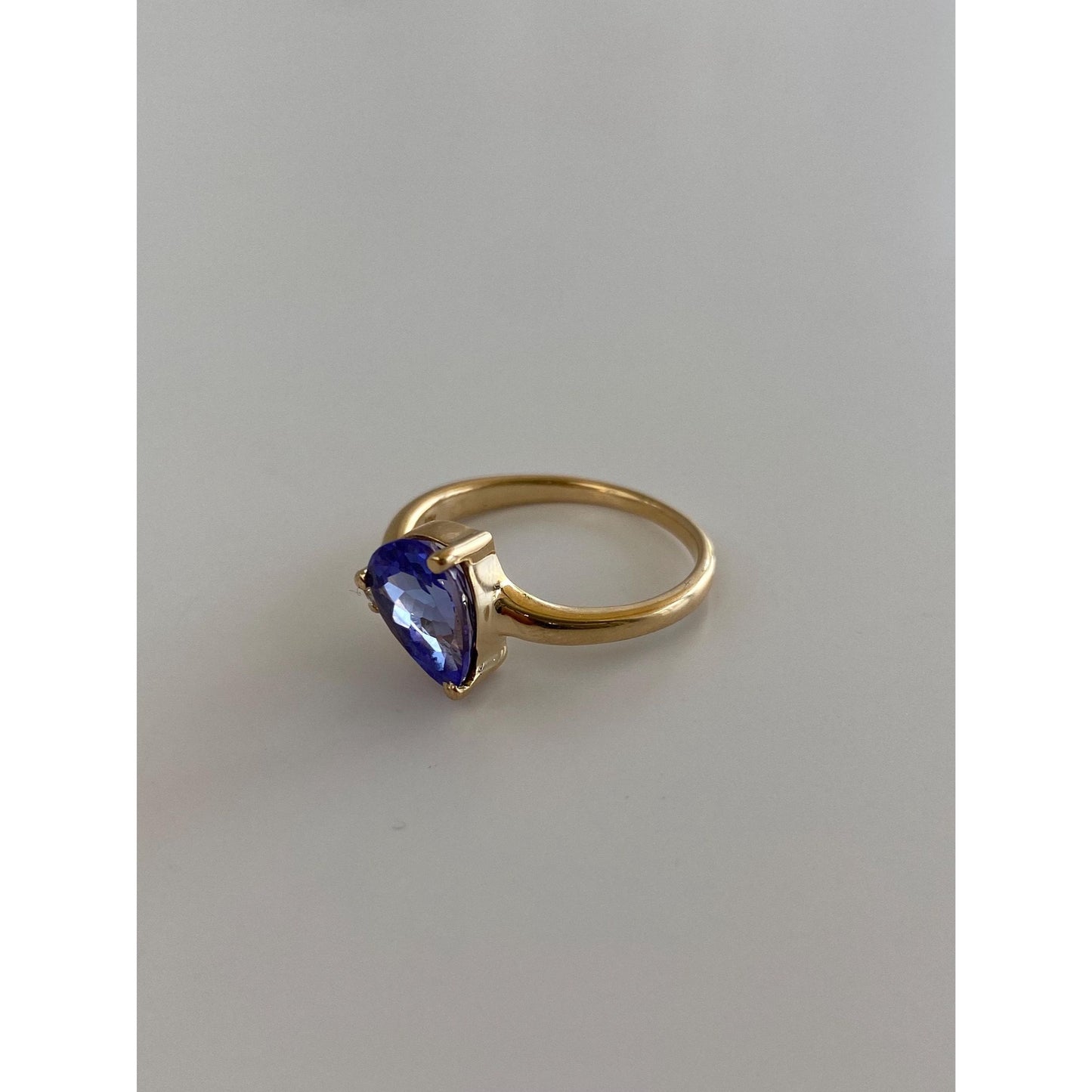 Solid 14k Yellow Gold Diamond Tanzanite Ring - Size 6.75