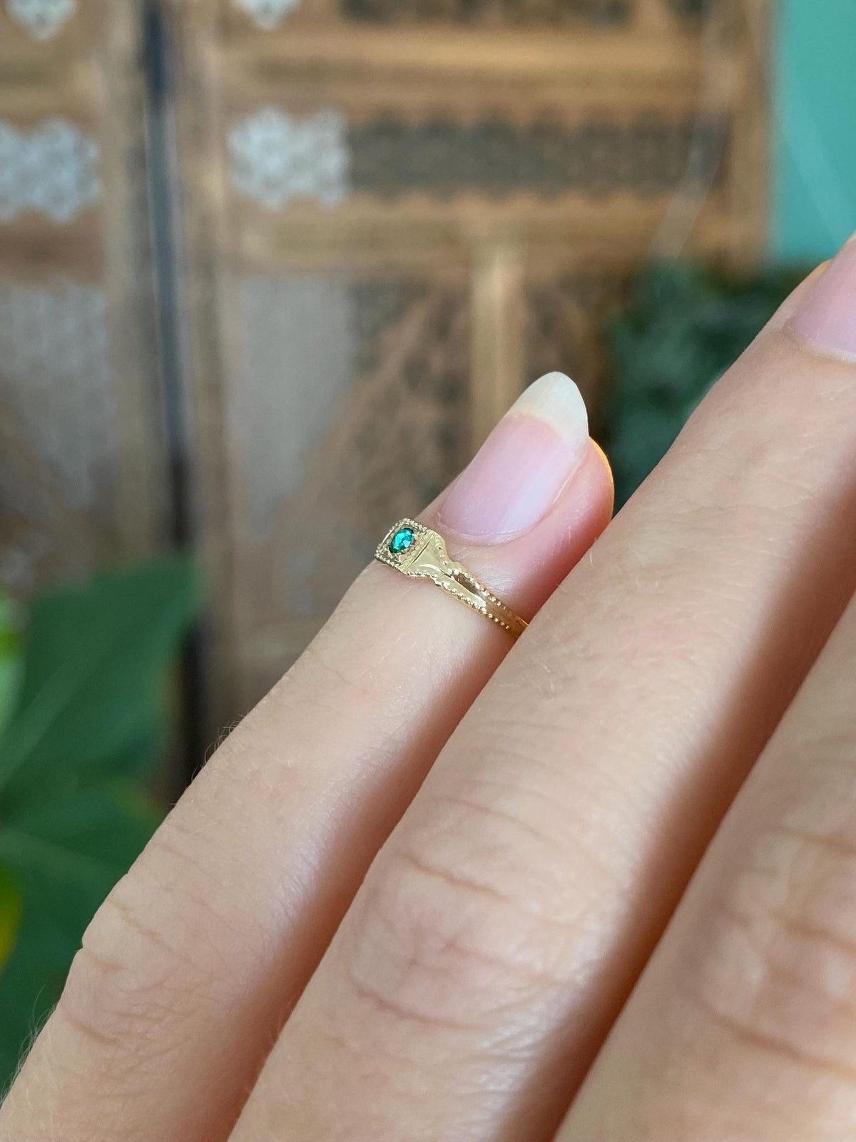 Vintage Solid 10k Yellow Gold Green Cubic Zirconia Designed Baby Ring