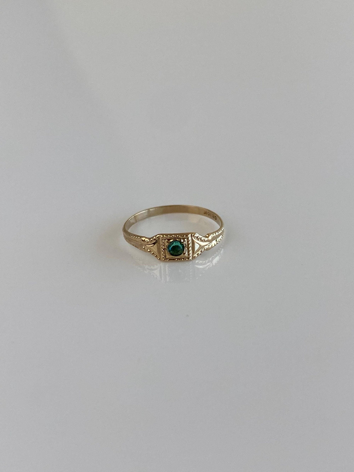 Vintage Solid 10k Yellow Gold Green Cubic Zirconia Designed Baby Ring