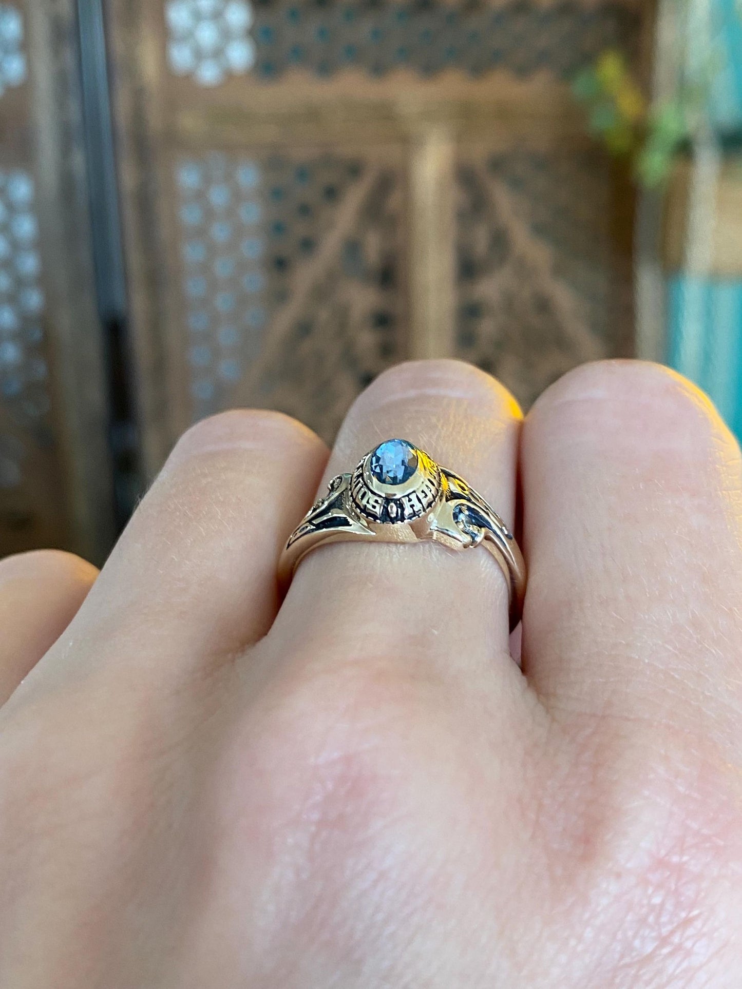Vintage Solid 10k Yellow Gold Aquamarine Clear Quartz 1984 Class Ring - Size 7