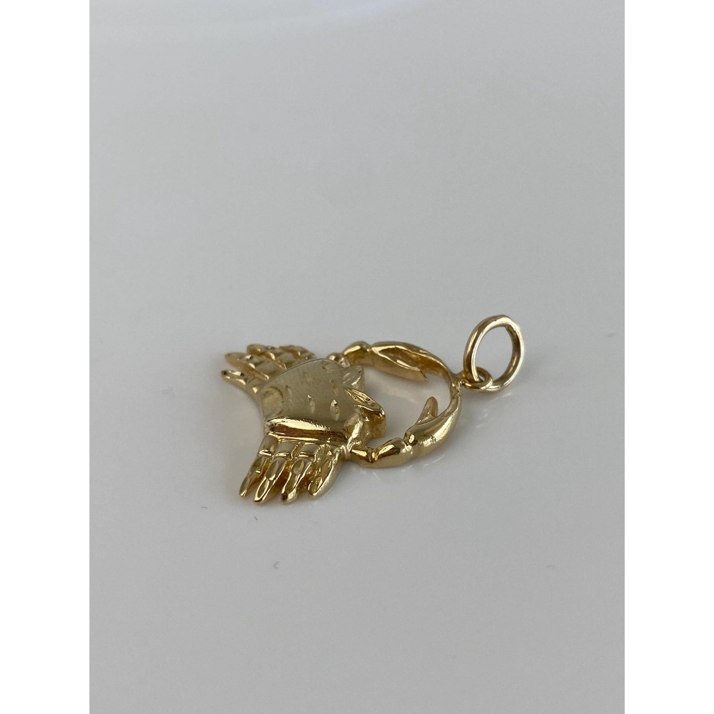 Vintage Solid 14k Yellow Gold Diamond Cut Crab Charm
