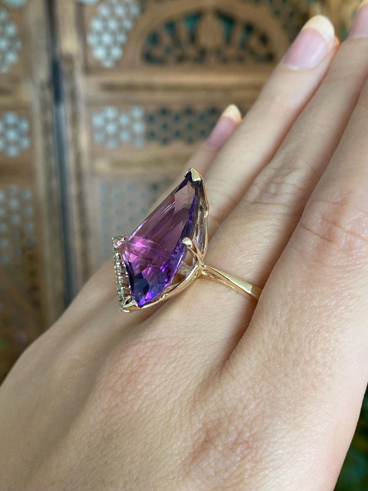 Vintage Solid 14k Yellow Gold Fancy Cut Amethyst Diamonds Cocktail Ring - Size 8.25