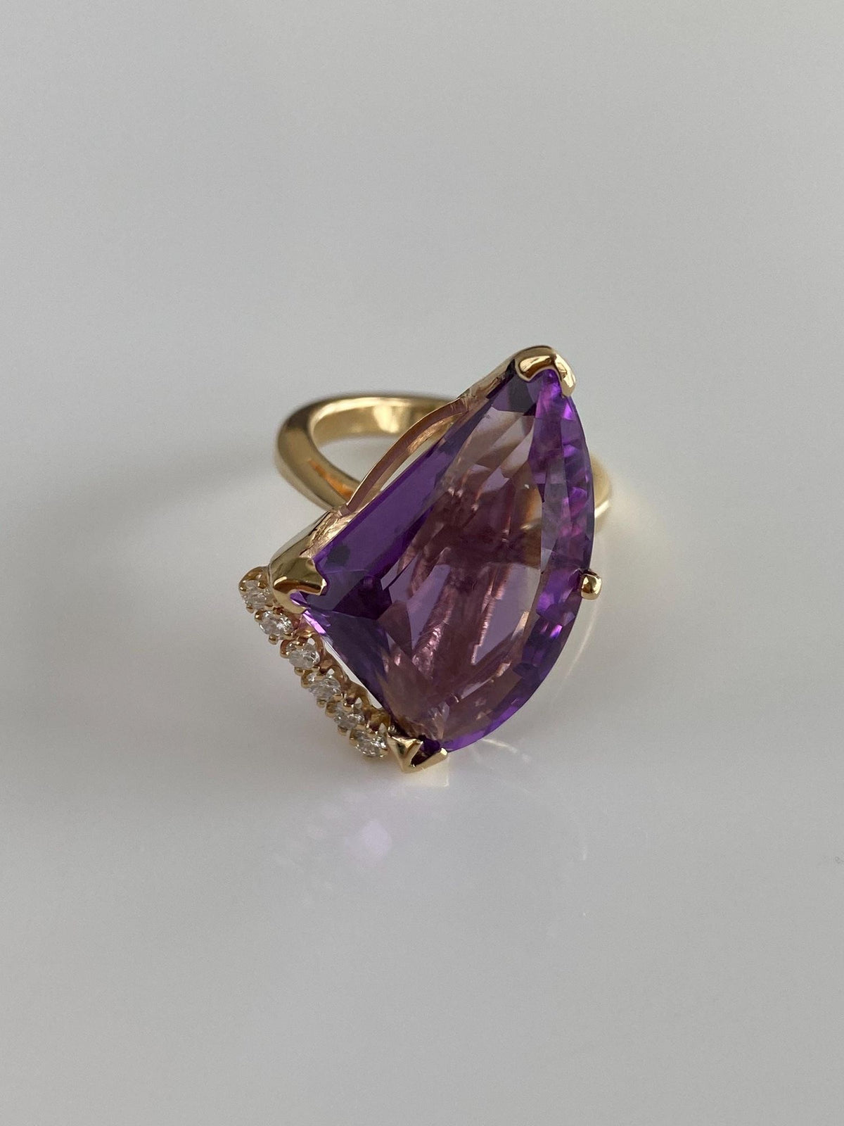 Vintage Solid 14k Yellow Gold Fancy Cut Amethyst Diamonds Cocktail Ring - Size 8.25