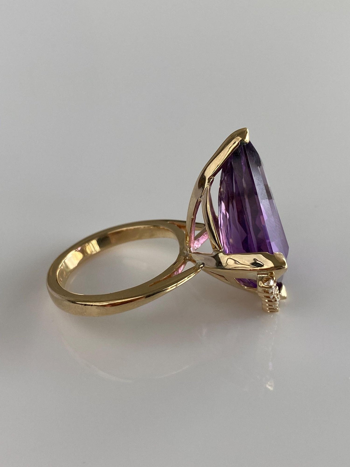 Vintage Solid 14k Yellow Gold Fancy Cut Amethyst Diamonds Cocktail Ring - Size 8.25