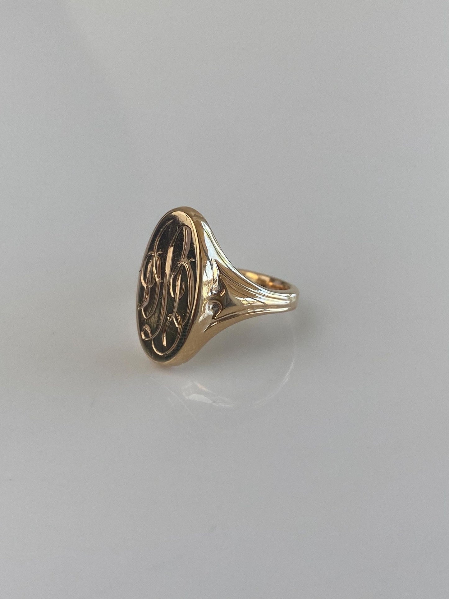 Vintage Solid 10k Yellow Gold Monogram Signet Ring - Size 4.25