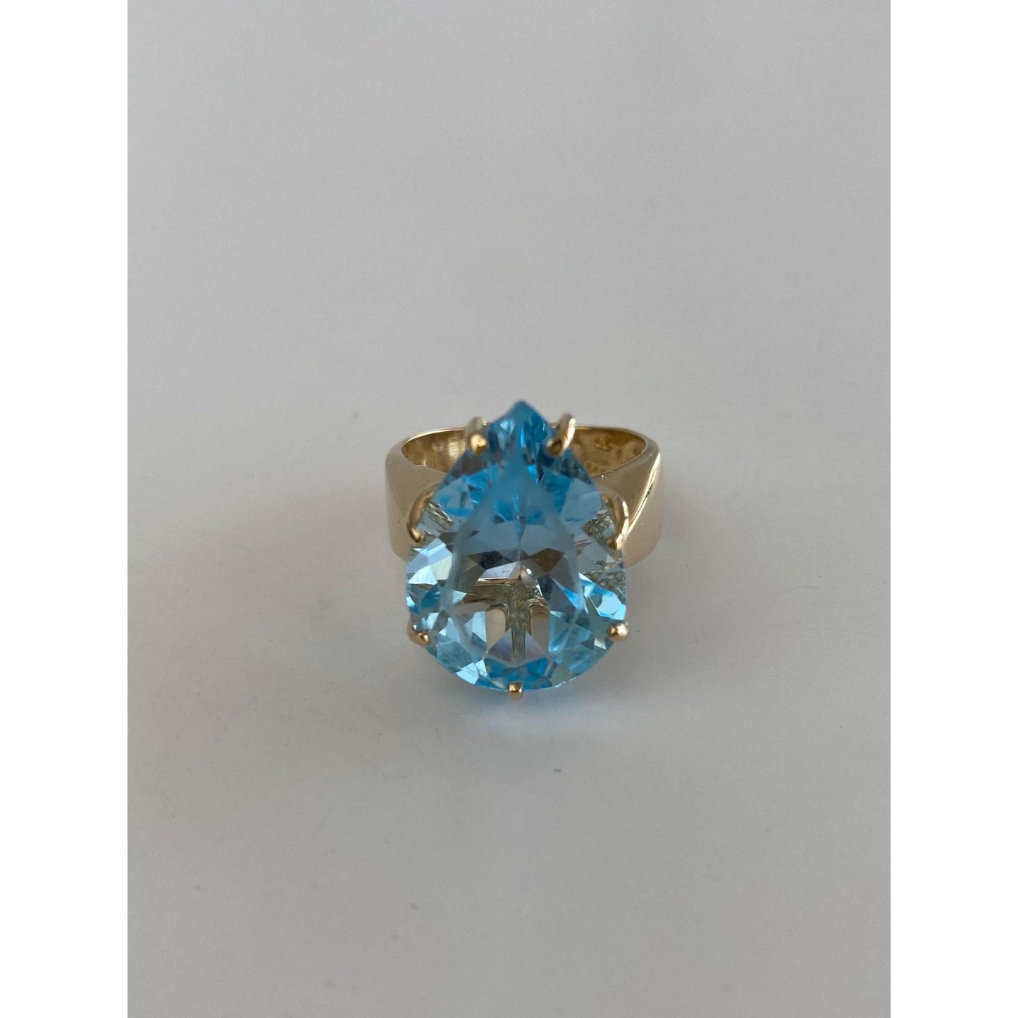 Vintage Solid 14k Yellow Gold Topaz Teardrop Ring - Size 6