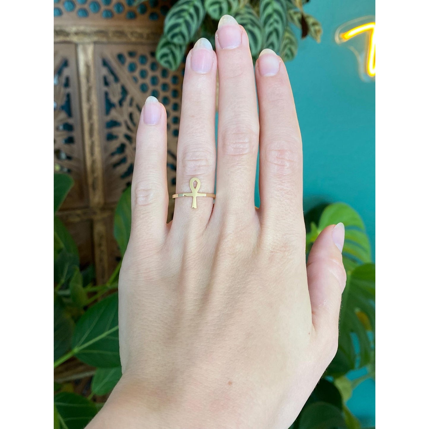 Vintage Solid 10k Yellow Gold Ankh Ring - Size 5.5