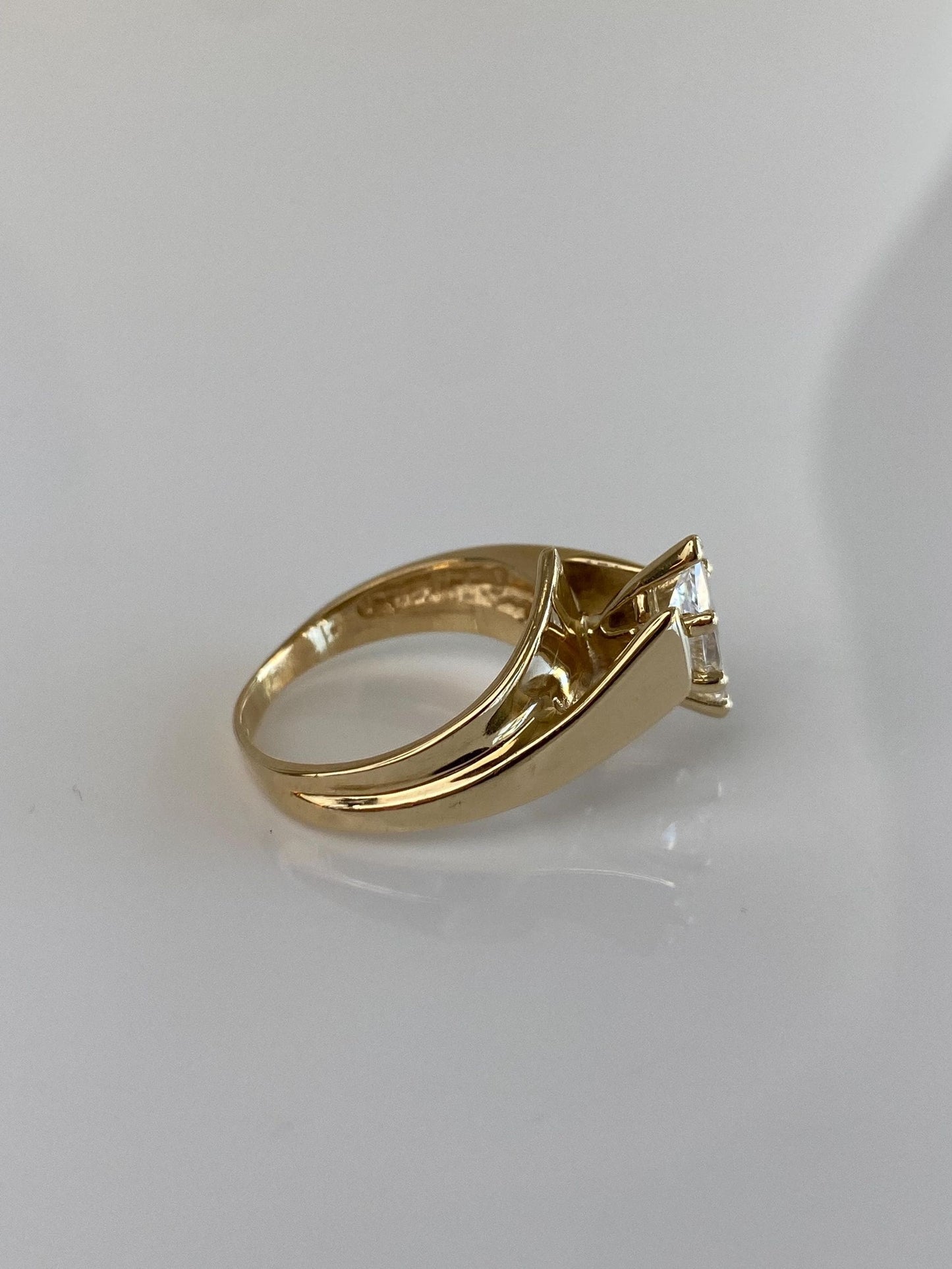 Vintage Solid 14k Yellow Gold Marquis Cubic Zirconia Ring - Size 6.25
