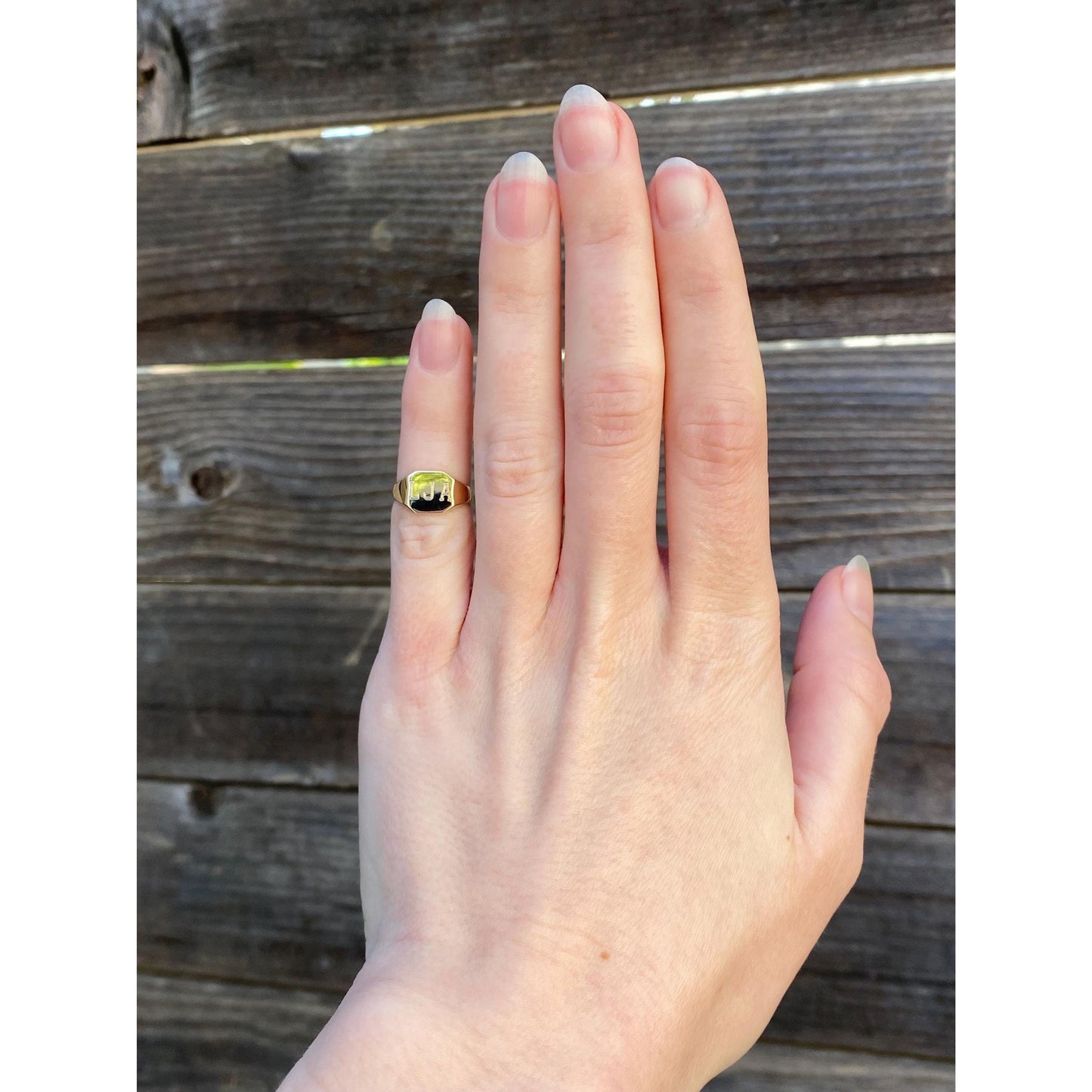 Vintage Solid 10k Yellow Gold Engraved LJA Signet Ring - Size 2.25