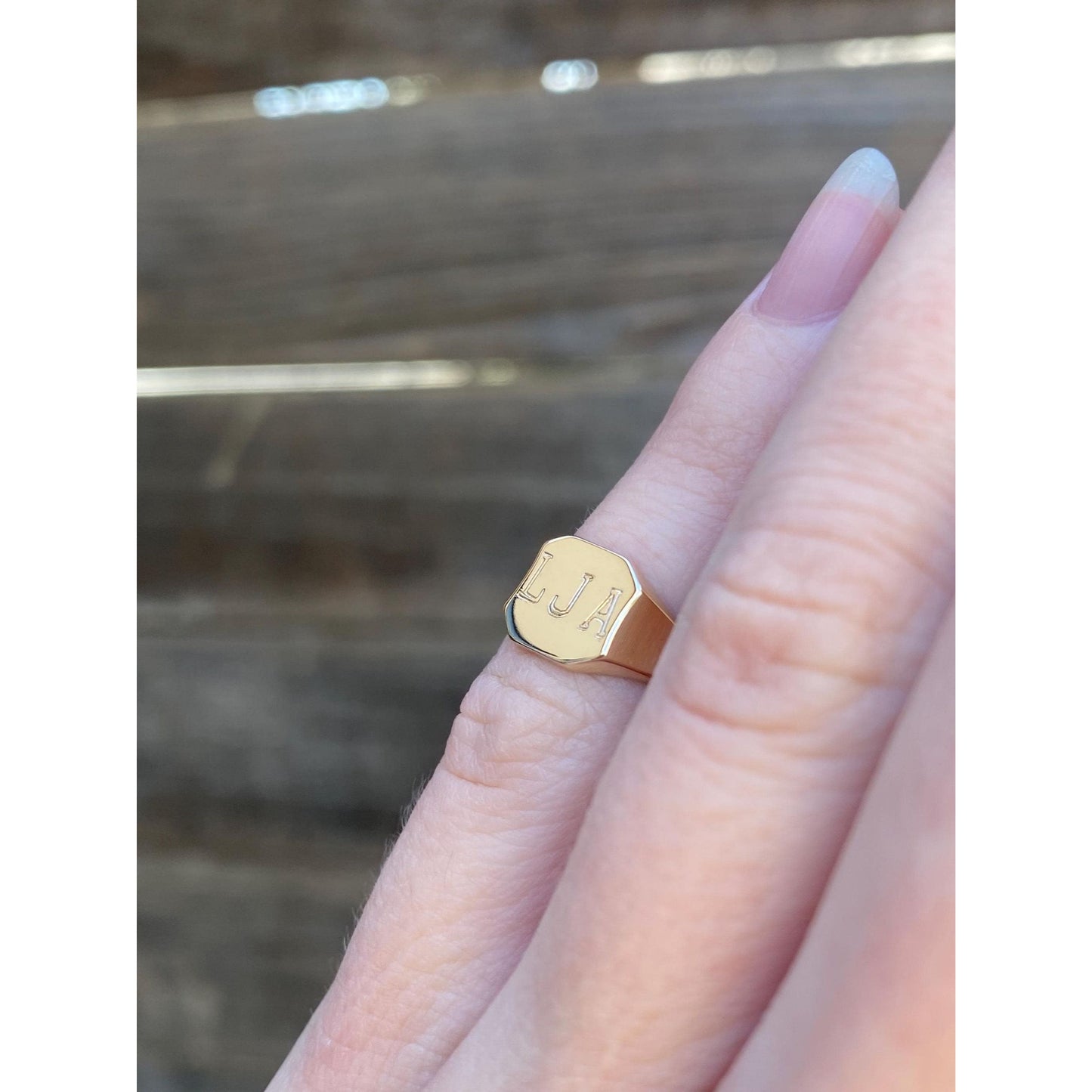 Vintage Solid 10k Yellow Gold Engraved LJA Signet Ring - Size 2.25