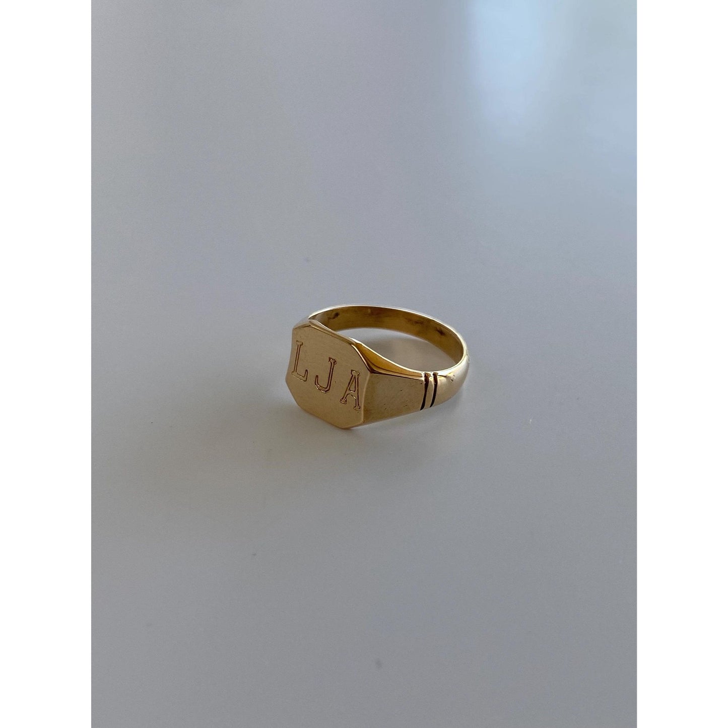 Vintage Solid 10k Yellow Gold Engraved LJA Signet Ring - Size 2.25