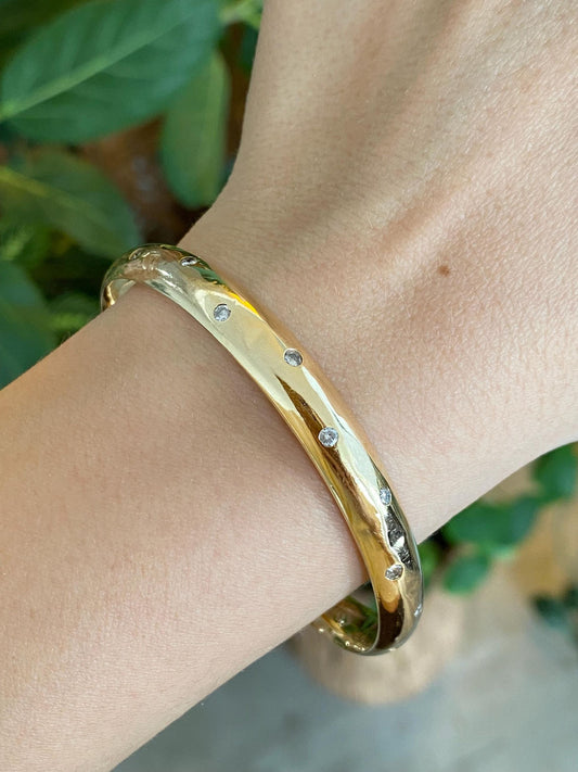 Vintage Solid 16k Yellow Gold Diamond Dotted Bangle Bracelet - 7 1/2 Inches