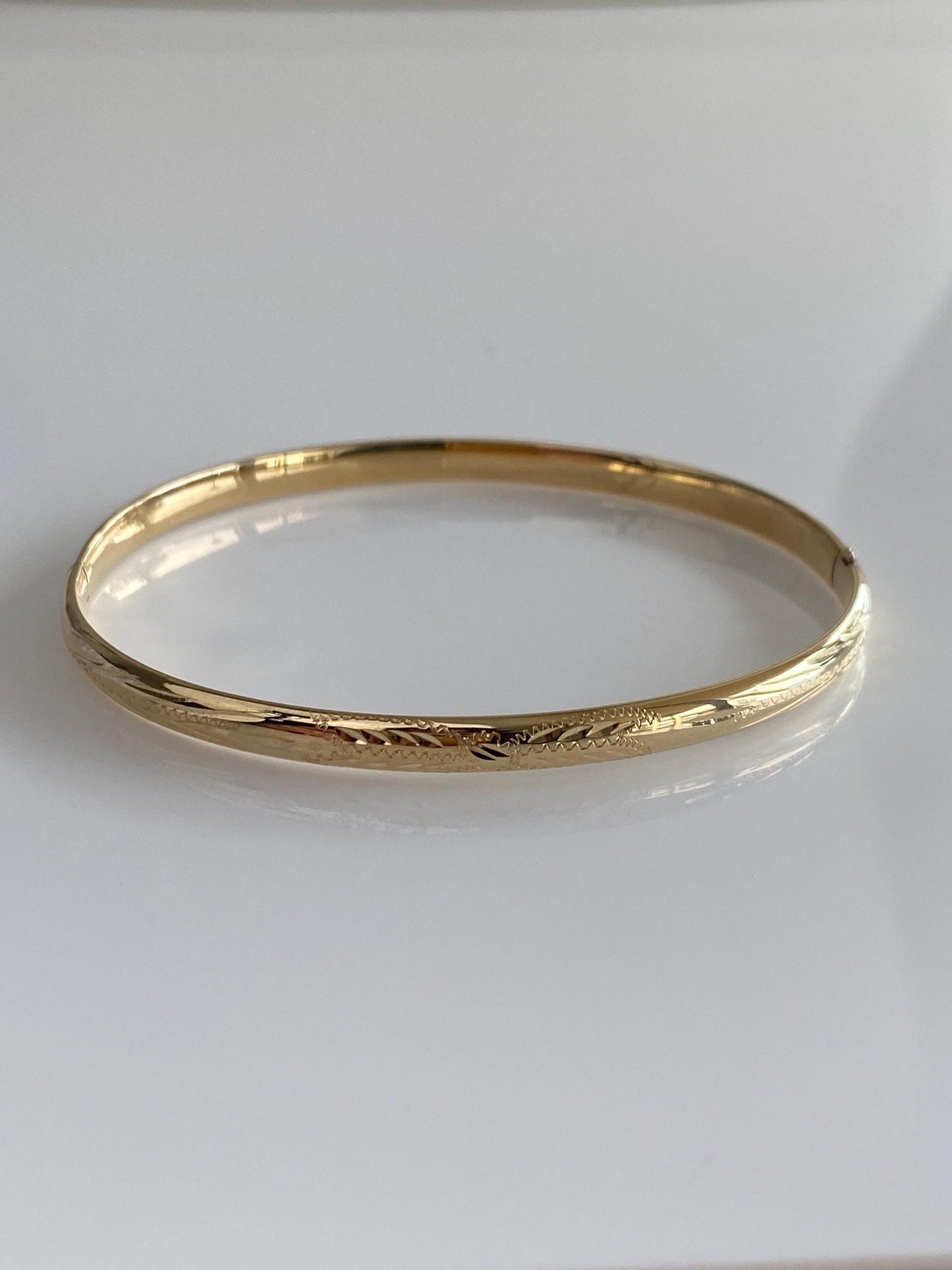 Vintage 14k Yellow Gold Engraved Bangle Bracelet - 6.5 Inches