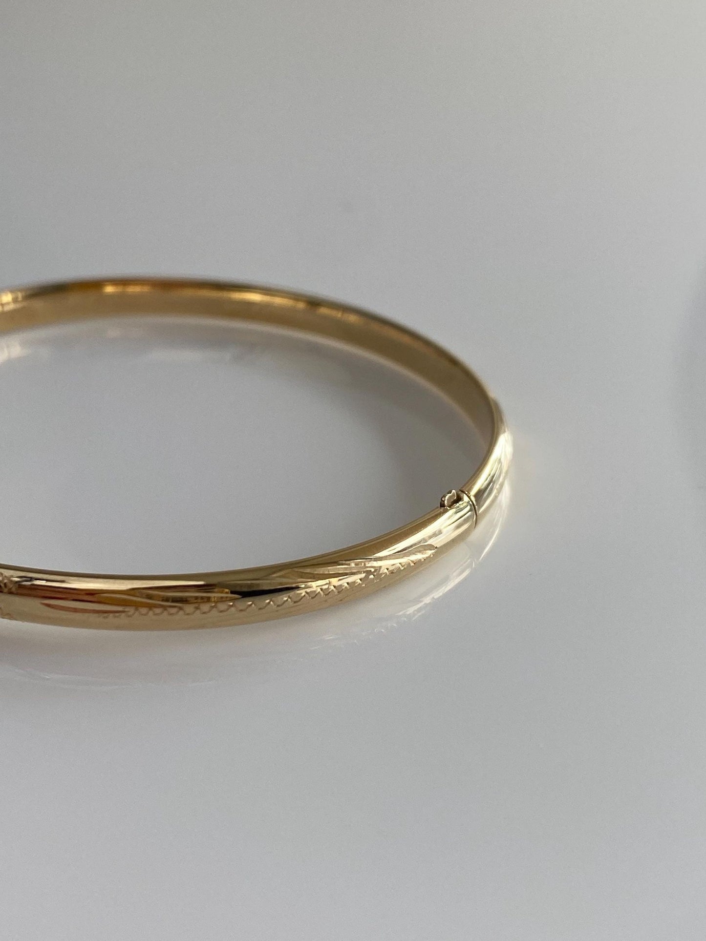 Vintage 14k Yellow Gold Engraved Bangle Bracelet - 6.5 Inches