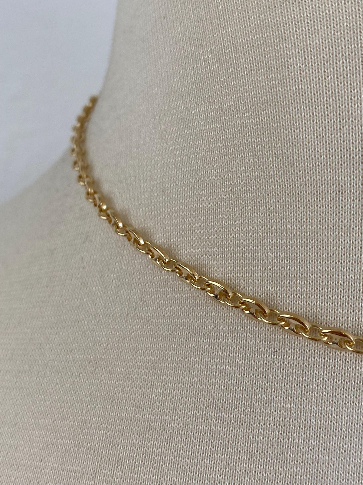 Vintage Solid 18k Yellow Gold Mariner Link Chain Necklace - 15.5 inches